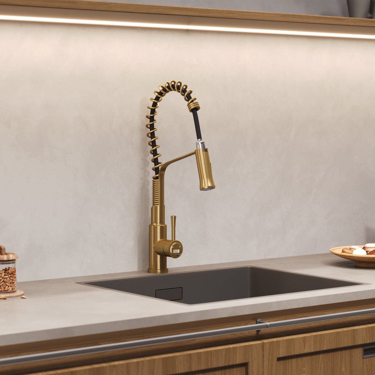 Brushed Gold Modern Single Lever Kitchen Pull Down Faucet
