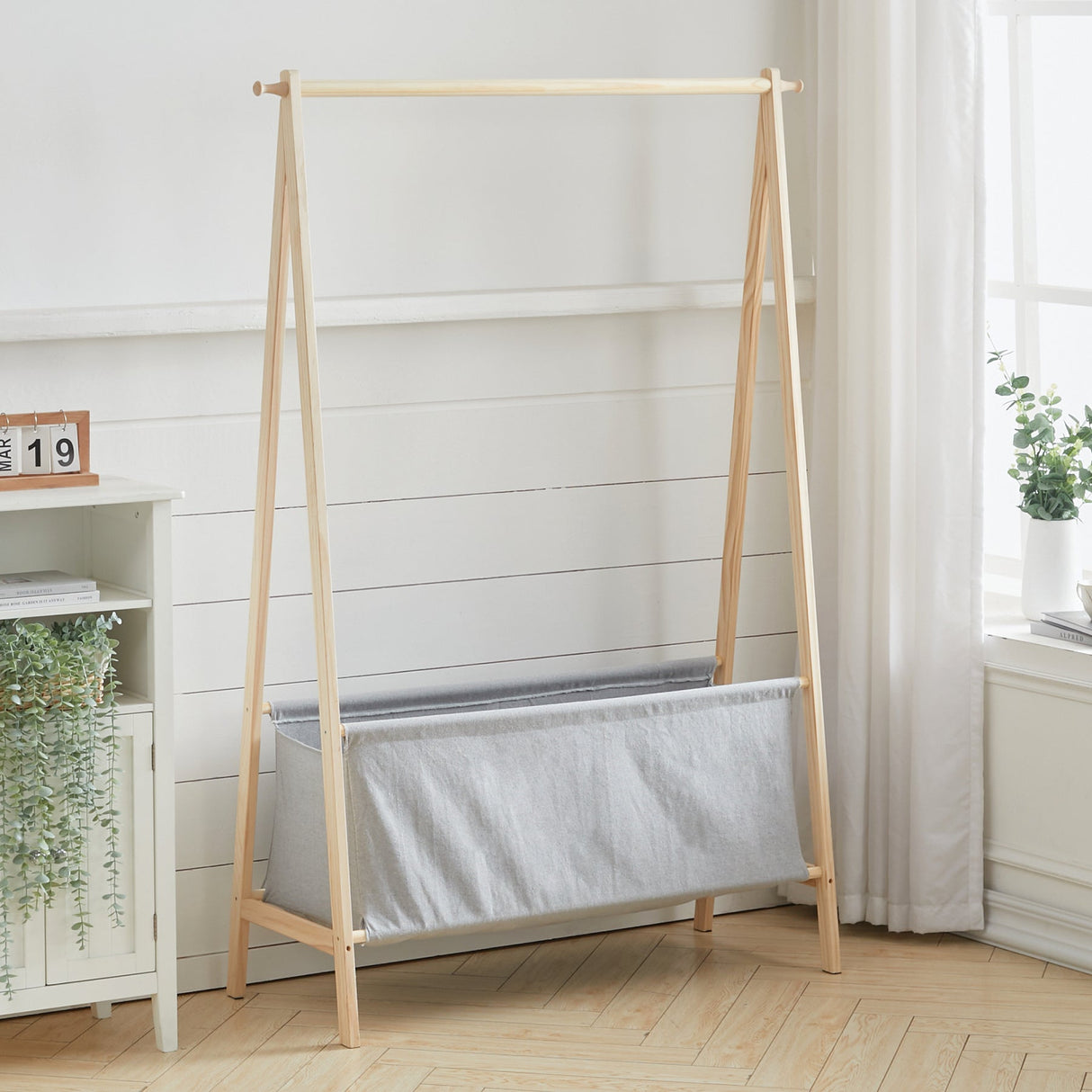 159CM Bedroom Floor Coat Rack Hanger with Storage Basket