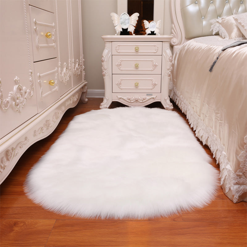 Oval Faux Fur Sheepskin Fluffy Floor Rug, White 100x180CM