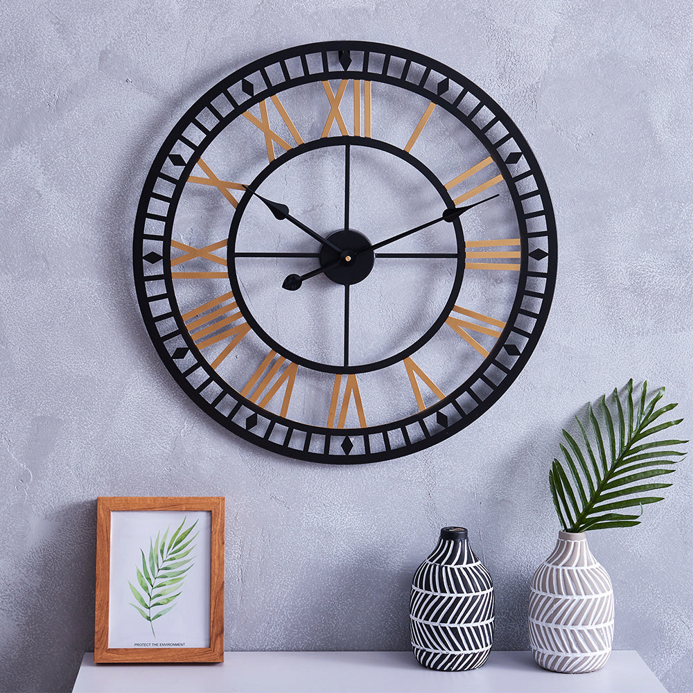 80CM Roman Numerals Metal Wall Clock, Black and Golden